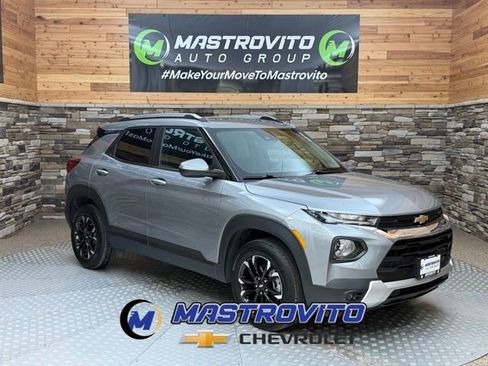 Used 2023 Chevrolet TrailBlazer LT w/ Convenience Package AWD/4WD image 1