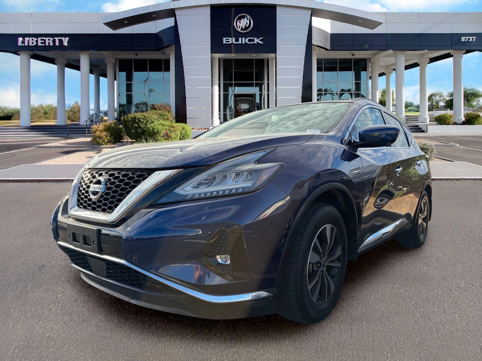 Used 2019 Nissan Murano SV w/ Premium Package AWD/4WD image 4