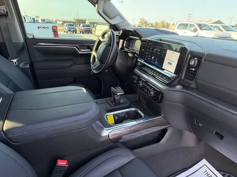 Used 2025 Chevrolet Silverado 1500 LTZ w/ LTZ Premium Package AWD/4WD image 20