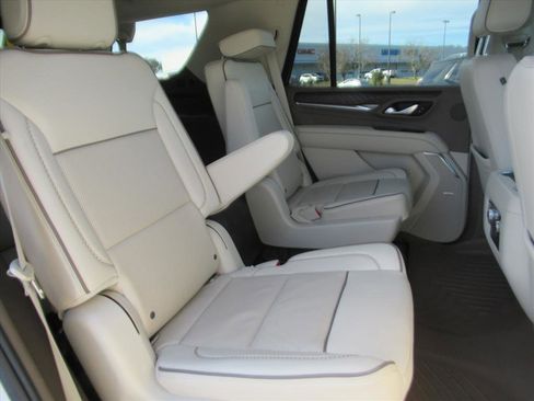 Used 2022 GMC Yukon Denali image 30