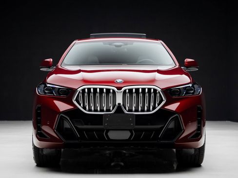 Used 2025 BMW X6 xDrive40i w/ Premium Package image 7