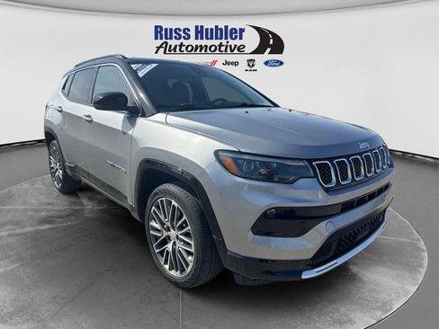 Used 2023 Jeep Compass Limited w/ Elite Group AWD/4WD image 8