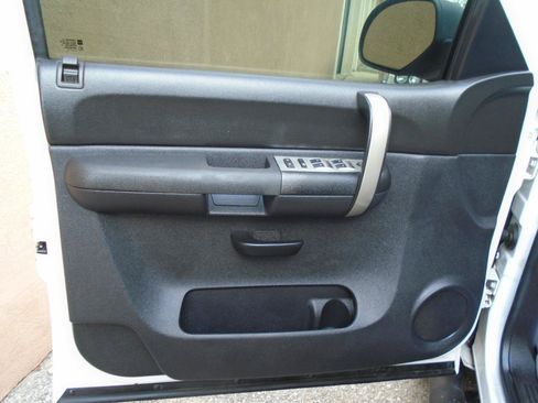 Used 2009 Chevrolet Silverado 1500 LS RWD image 9