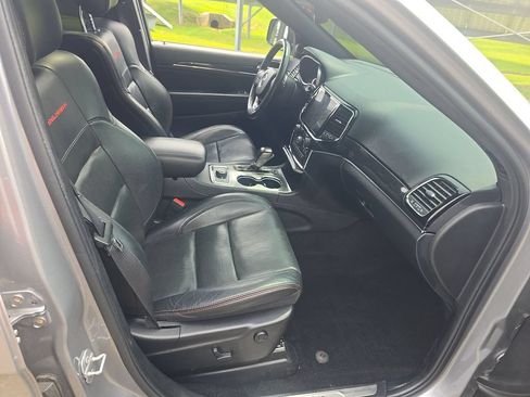 Used 2021 Jeep Grand Cherokee Trailhawk w/ Trailhawk Luxury Group AWD/4WD image 12