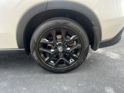 Used 2023 Honda HR-V Sport image 8