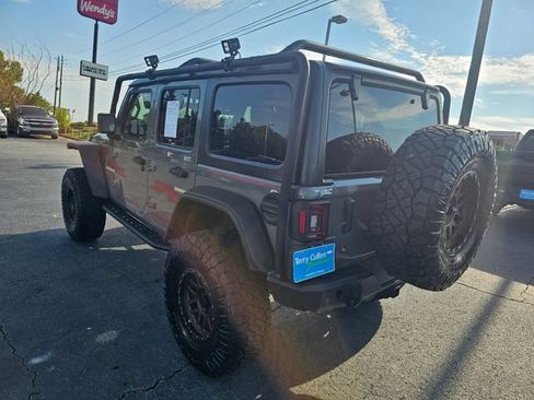 Used 2019 Jeep Wrangler Unlimited Rubicon AWD/4WD image 6