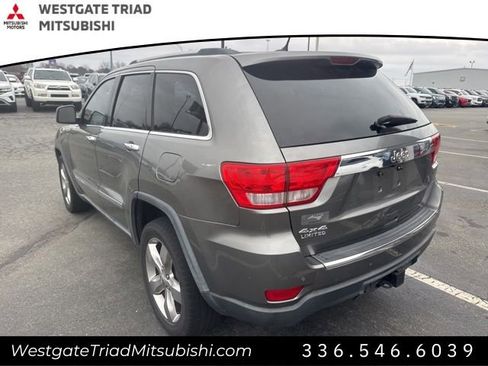 Used 2013 Jeep Grand Cherokee Limited w/ Luxury Group II image 9