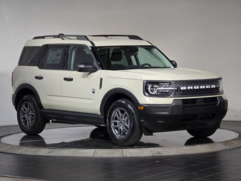 New 2025 Ford Bronco Sport Big Bend image 2