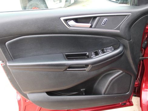 Used 2016 Ford Edge SEL w/ Equipment Group 201A FWD image 18
