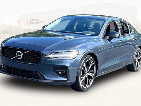 Used 2024 Volvo S60 B5 Core AWD/4WD image 1