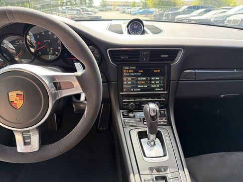 Used 2016 Porsche 911 Carrera GTS RWD image 22