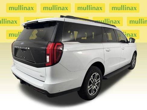 Certified 2025 Ford Expedition Max Active image 4