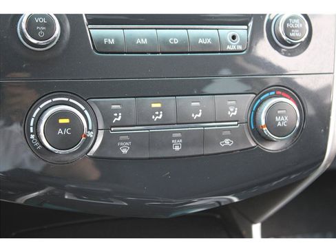 Used 2014 Nissan Altima 2.5 S w/ Sport Value Package FWD image 24