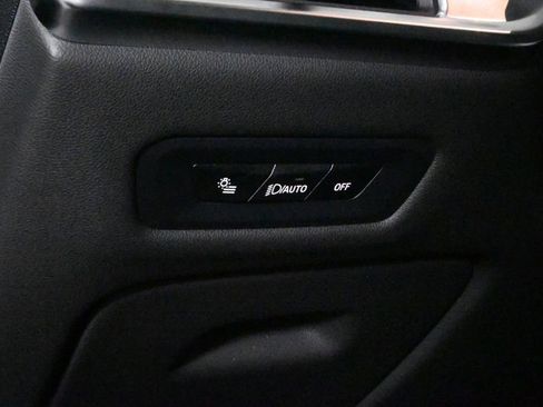 Used 2026 BMW X5 xDrive40i w/ M Sport Package image 27