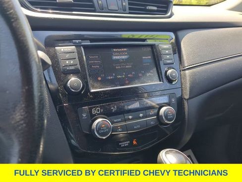 Used 2018 Nissan Rogue SV AWD/4WD image 34
