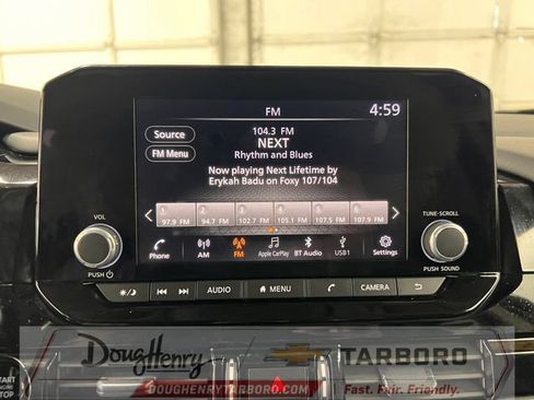 Used 2025 Nissan Pathfinder SV FWD image 46