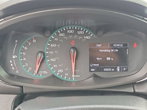 Used 2020 Chevrolet Trax LT w/ LT Convenience Package FWD image 10