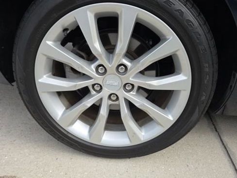 Used 2017 Cadillac XTS Luxury w/ Driver Awareness Package image 12