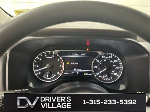 Used 2023 Nissan Rogue S AWD/4WD image 13