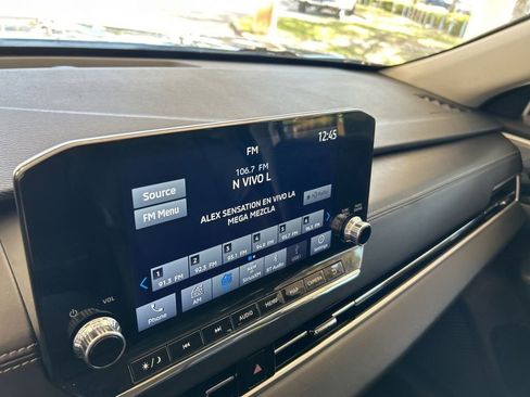 Used 2024 Mitsubishi Outlander SE image 7