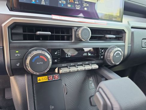 New 2026 Toyota 4Runner TRD Off-Road Premium AWD/4WD image 20