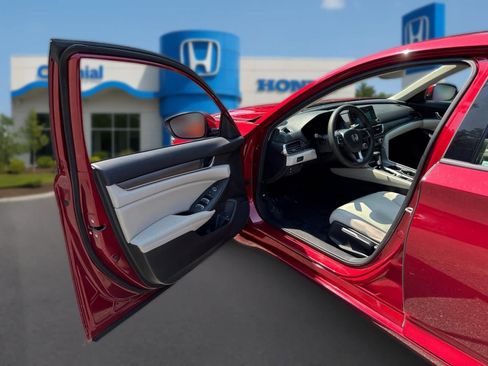 Used 2020 Honda Accord LX image 12