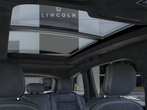 New 2026 Lincoln Nautilus Black Label w/ Jet Appearance Package AWD/4WD image 22