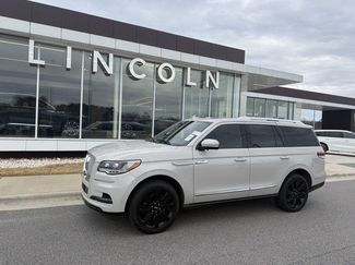 Used 2024 Lincoln Navigator Reserve video 1