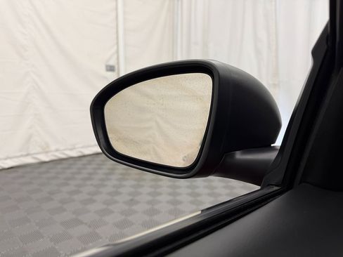 Used 2025 Nissan Altima 2.5 SV image 11