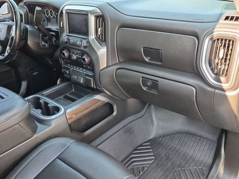 Used 2021 Chevrolet Silverado 1500 LT Trail Boss w/ Convenience Package II AWD/4WD image 21