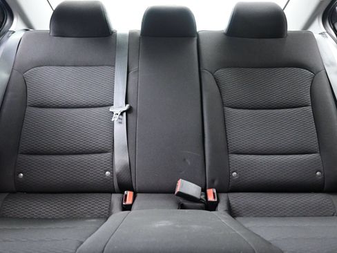Used 2019 Hyundai Elantra SE w/ Cargo Package FWD image 14