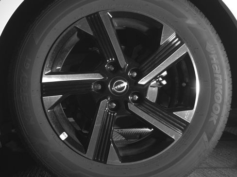 Used 2025 Nissan Sentra SV image 14