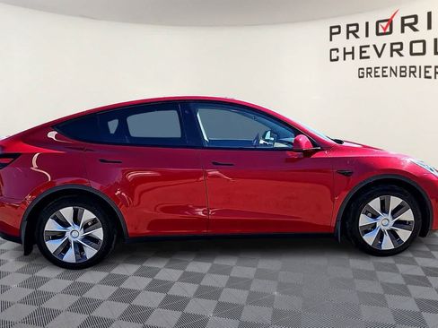 Used 2022 Tesla Model Y Long Range AWD/4WD image 9