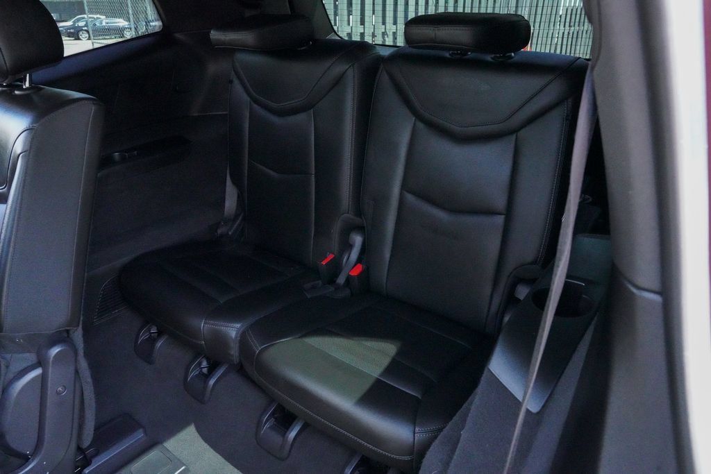 Used 2022 Cadillac XT6 Premium Luxury AWD/4WD image 34