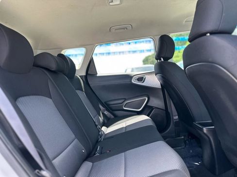 Used 2020 Kia Soul LX FWD image 16