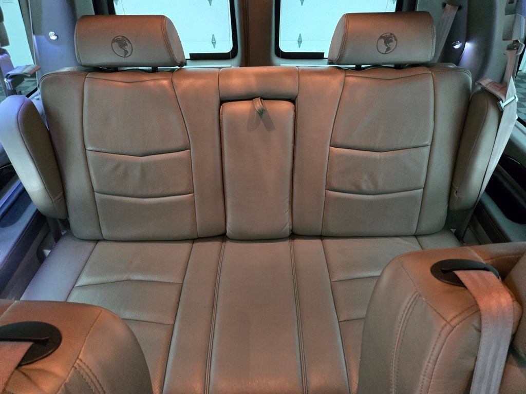 Used 2023 Chevrolet Express 2500 Extended RWD image 48