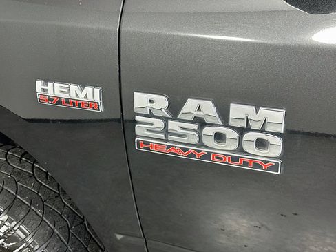 Used 2016 RAM 2500 Tradesman w/ Chrome Appearance Group AWD/4WD image 25