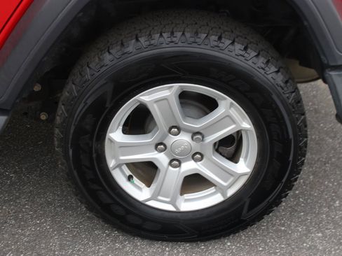 Used 2020 Jeep Wrangler Unlimited Sport image 34