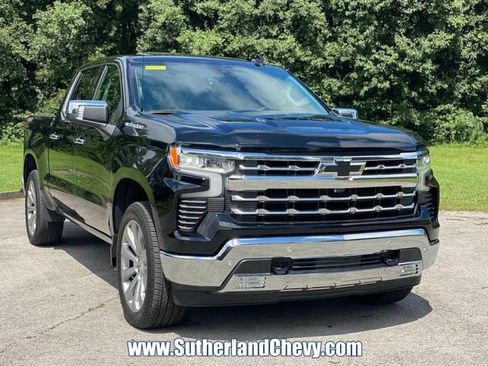 Used 2025 Chevrolet Silverado 1500 LTZ w/ Technology Package AWD/4WD image 9