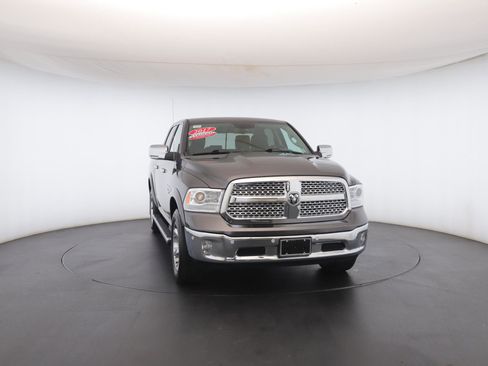Used 2017 RAM 1500 Laramie w/ Convenience Group image 38