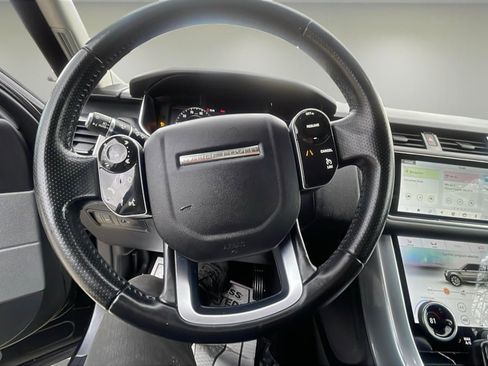 Used 2021 Land Rover Range Rover Sport SE image 11