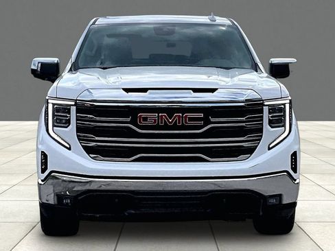 Certified 2025 GMC Sierra 2500 SLT w/ SLT Premium Package AWD/4WD image 3