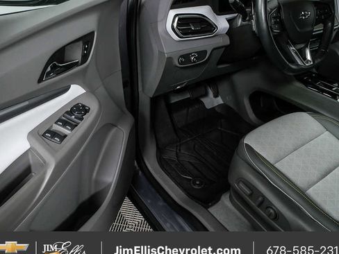 Used 2023 Chevrolet Bolt EUV Premier image 7