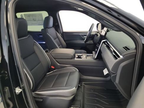 New 2026 GMC Sierra EV Elevation image 13