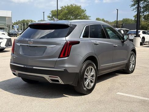 Used 2022 Cadillac XT5 Premium Luxury w/ LPO, Floor Liner Package AWD/4WD image 5