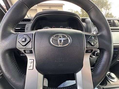 Used 2016 Toyota 4Runner Limited image 24