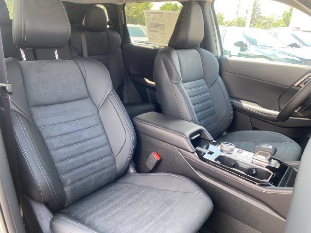 New 2026 Mitsubishi Outlander SE AWD/4WD image 9