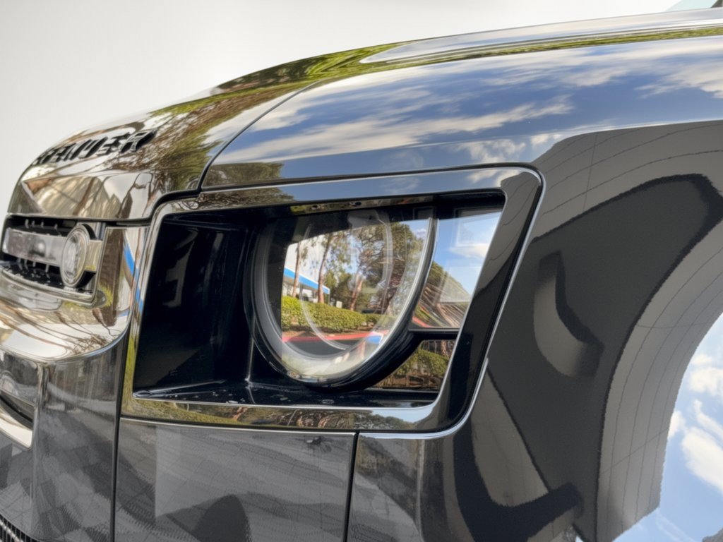 New 2026 Land Rover Defender 110 S AWD/4WD image 12