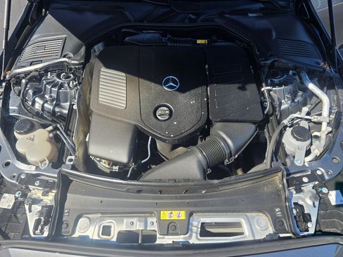 Used 2024 Mercedes-Benz C 300 4MATIC Sedan image 9