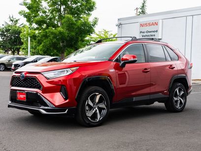 Used 2021 Toyota RAV4 SE w/ Weather & Moonroof Package
